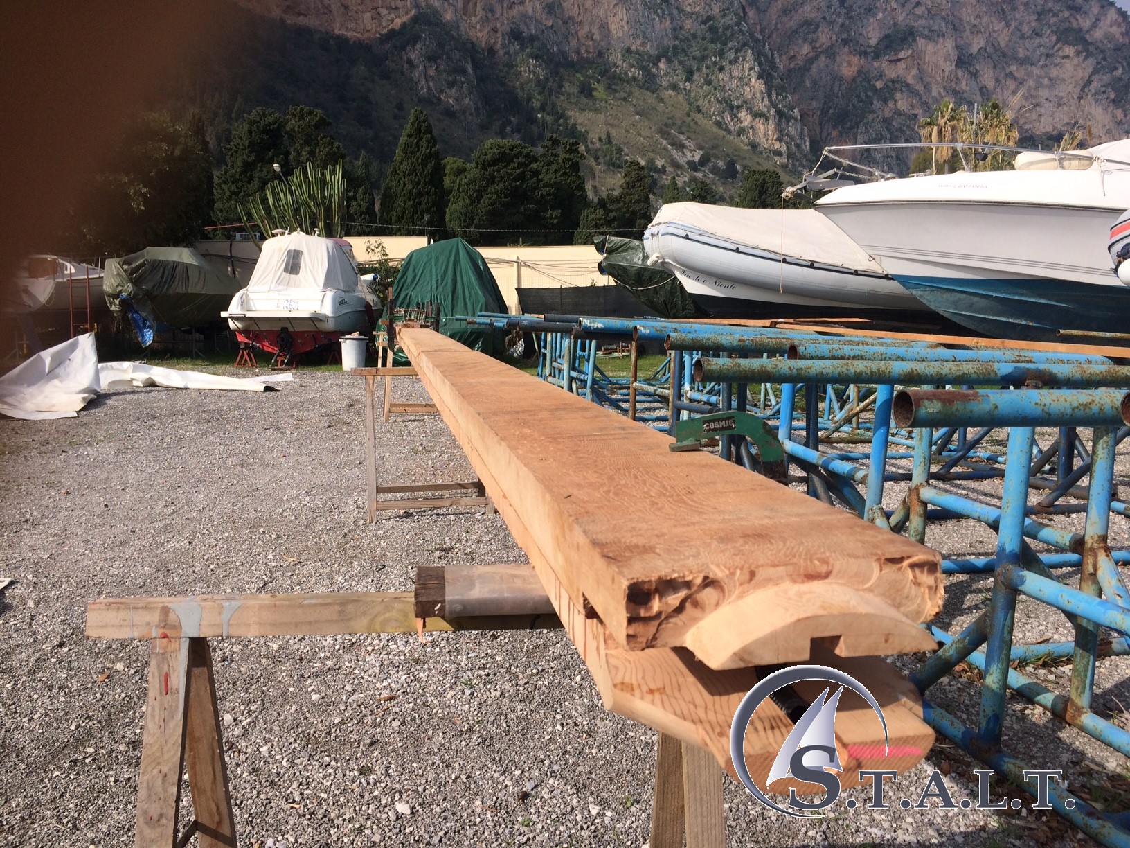Realizzazione di un albero in legno di douglas di 15 metri
