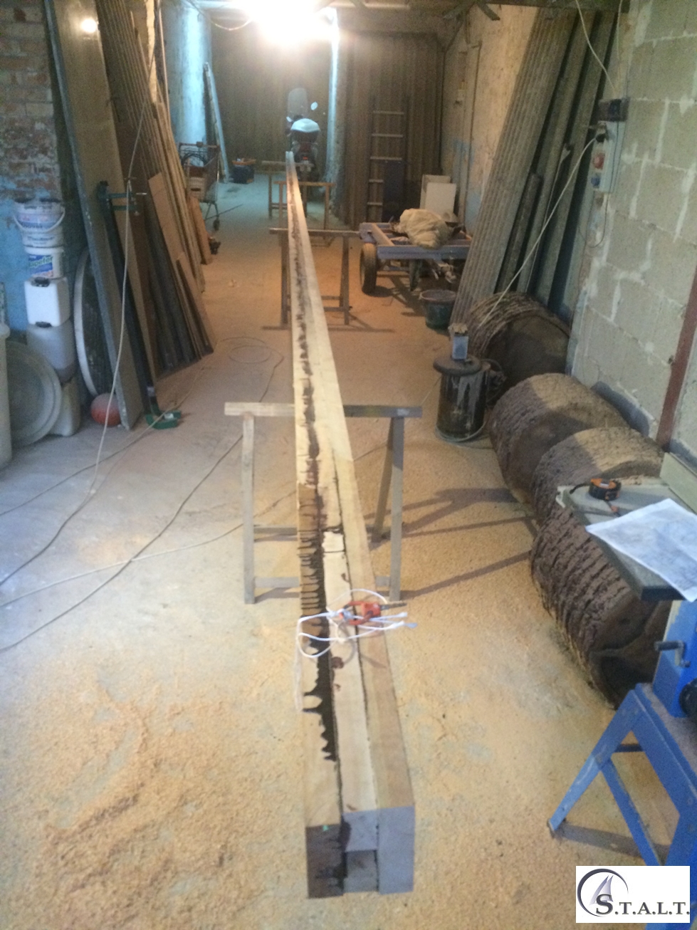 Realizzazione di un albero in legno di douglas di 12 metri