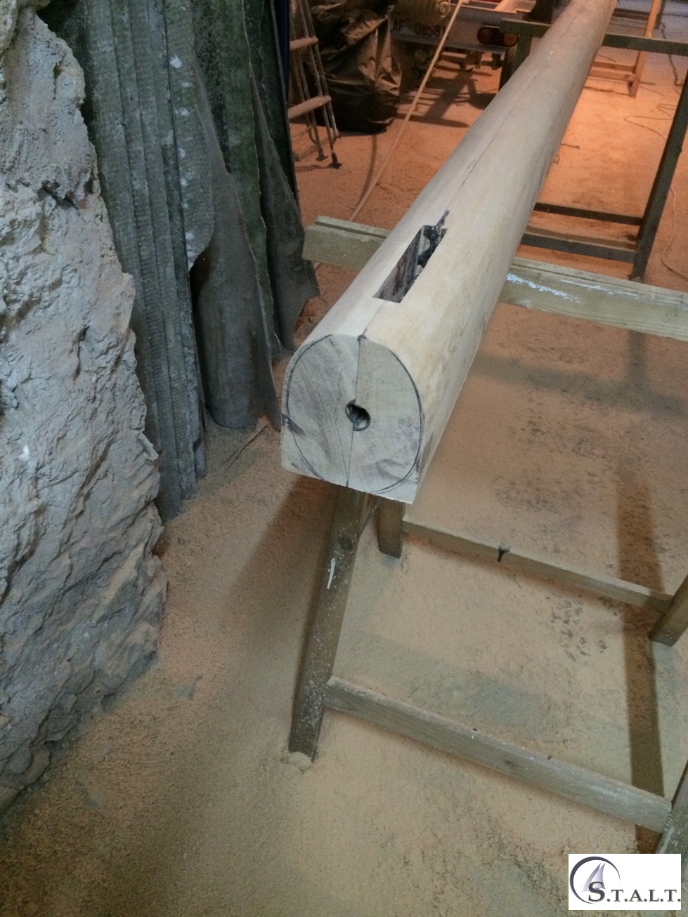 Realizzazione di un albero in legno di douglas di 12 metri
