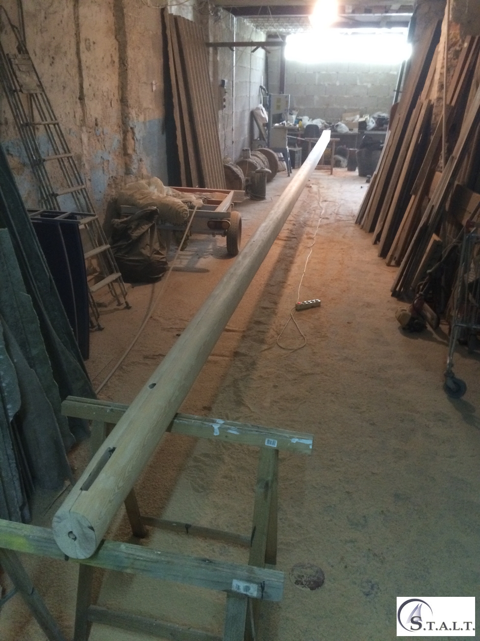 Realizzazione di un albero in legno di douglas di 12 metri
