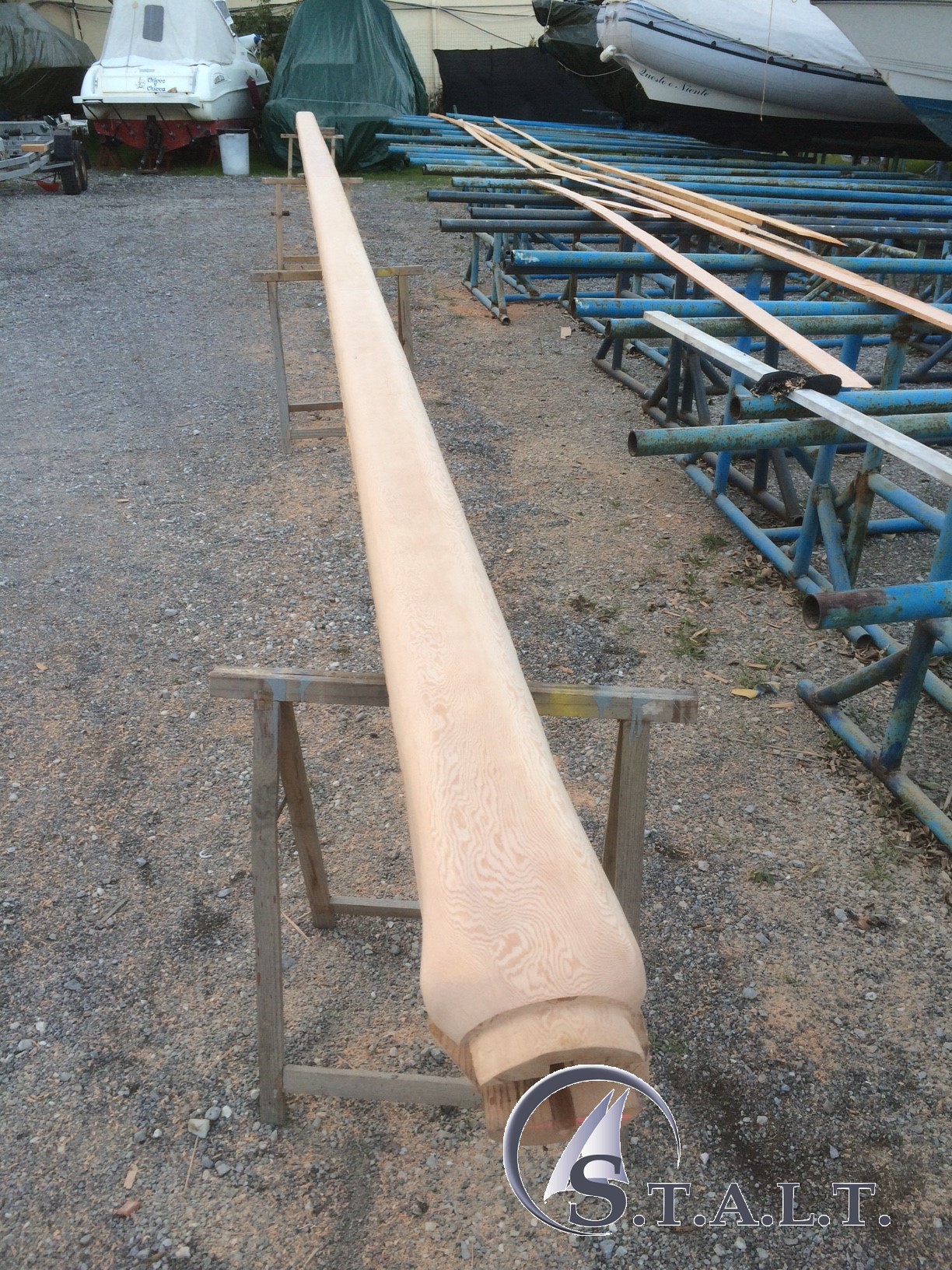 Realizzazione di un albero in legno di douglas di 15 metri