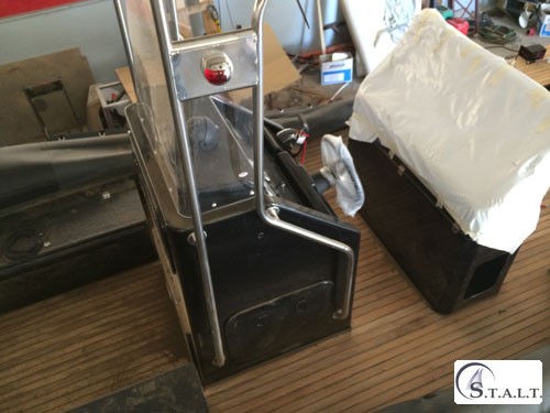 Realizzazione coperta in teak su gommone