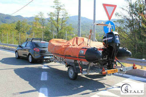 Trasporto gommone da Torino a Tresnuraghes