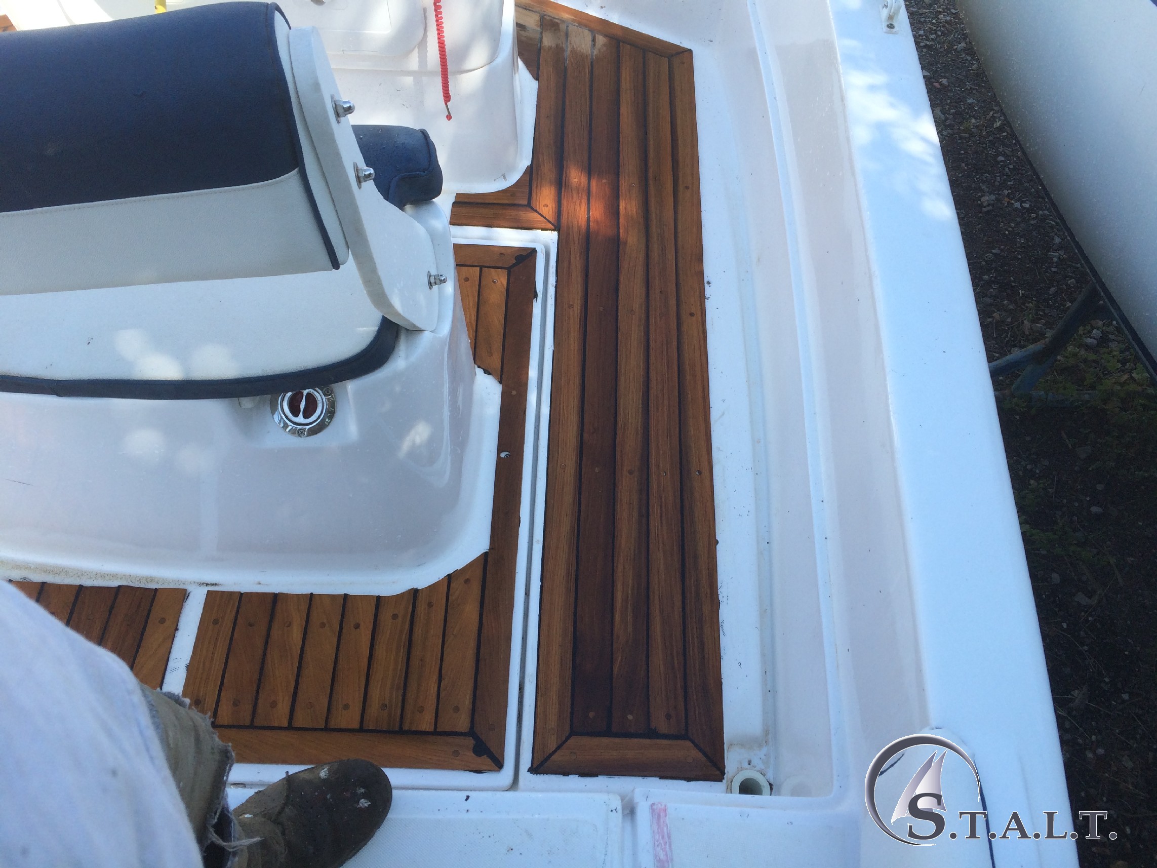Installazione coperta in teak blumax