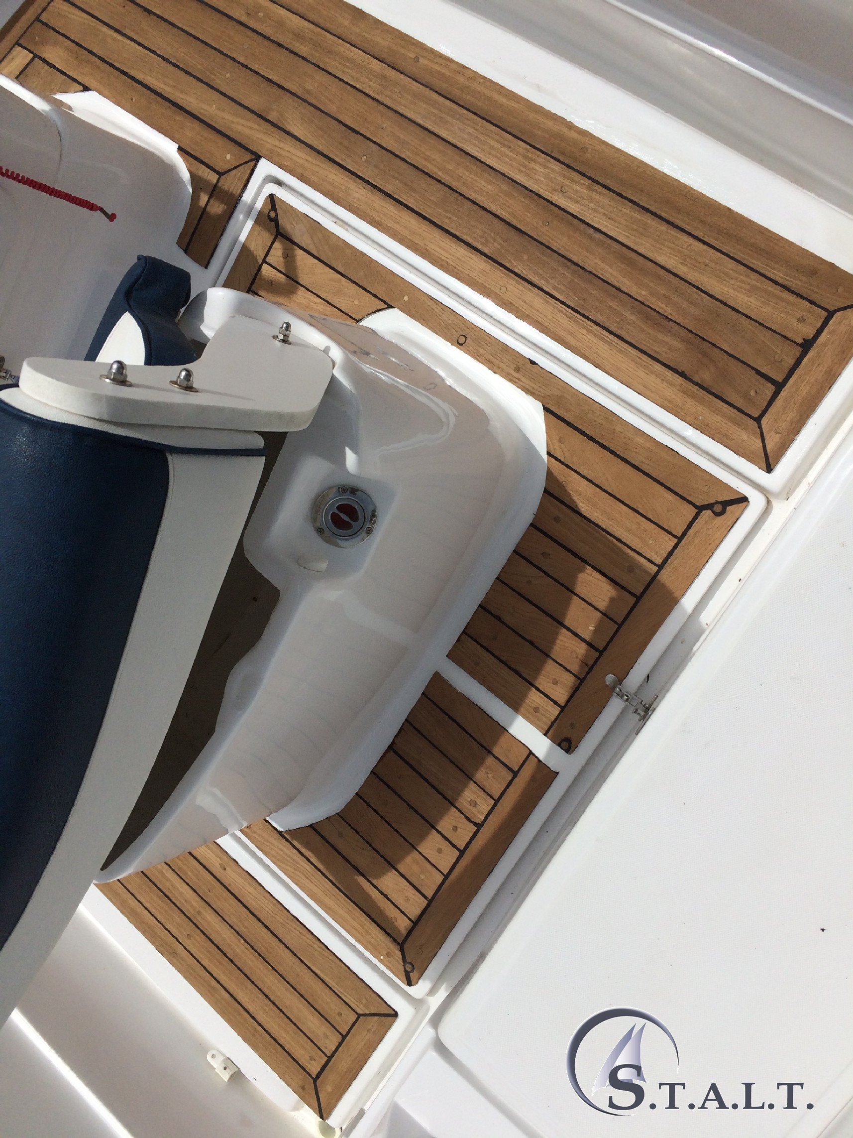 Installazione coperta in teak blumax