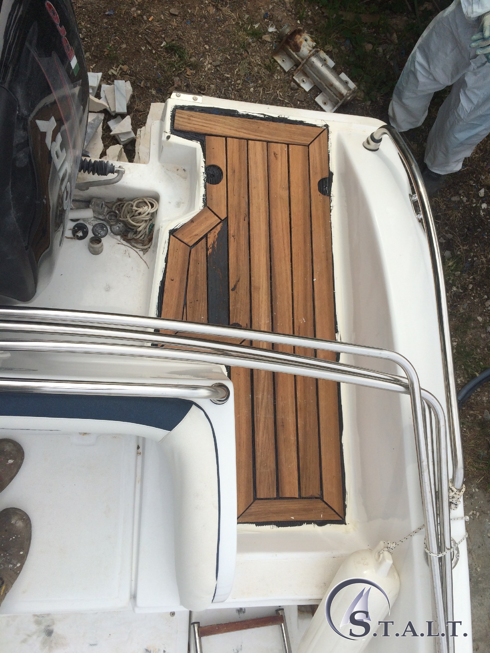 Installazione coperta in teak blumax