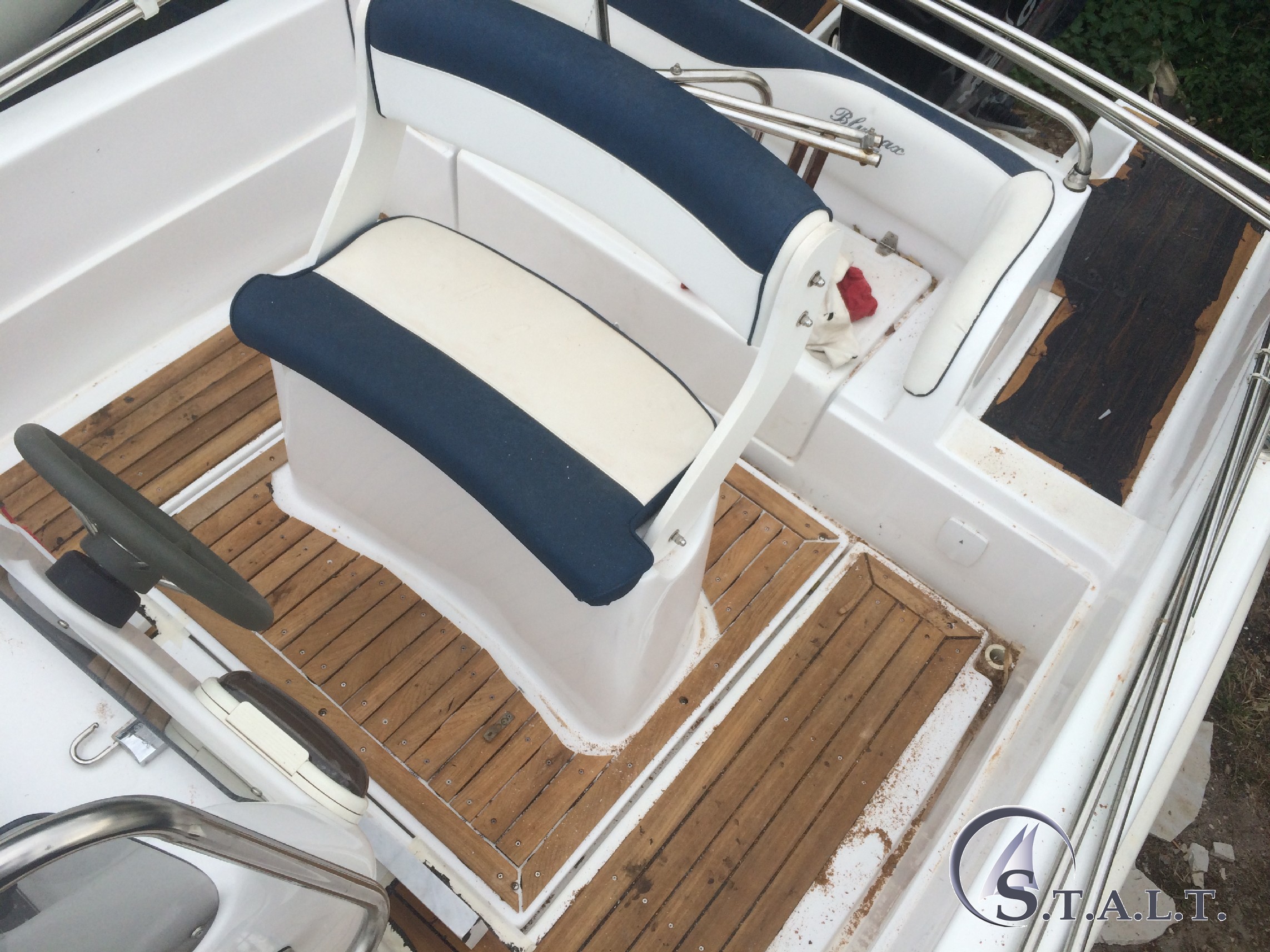 Installazione coperta in teak blumax