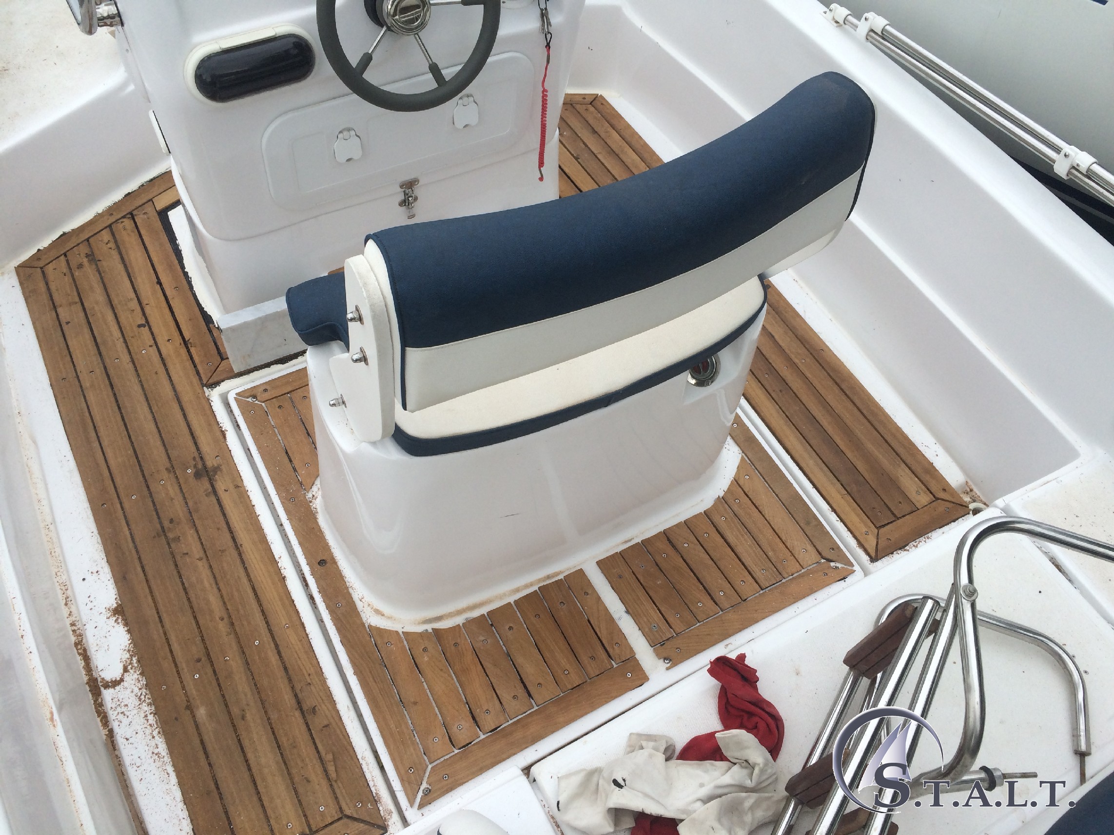 Installazione coperta in teak blumax