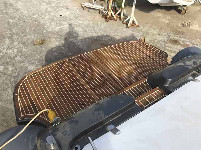 Realizzazione pavimento teak per un gommone haven 